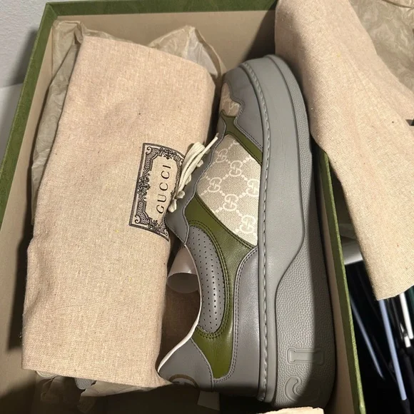 Men’s gucci shoes